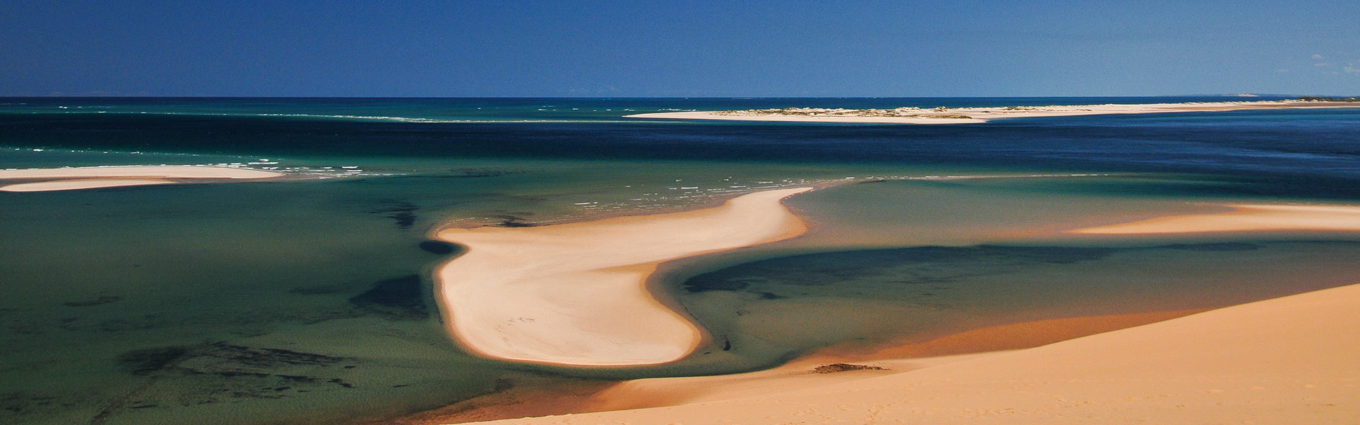 Faites un voyage sur-mesure au Santorini Mozambique | Sous l'Acacia