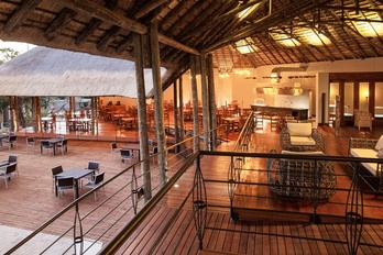 Chobe Bush Lodge Hotel