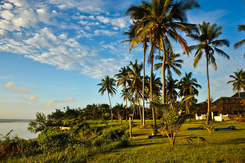 HillPark Hotel Tiwi Beach