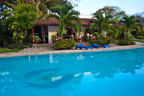 HillPark Hotel Tiwi Beach