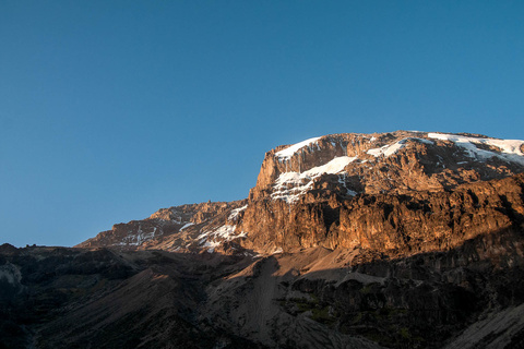 Shira 1 - Moir Hut (4200m)